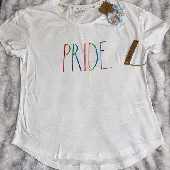 Rae Dunn Pride Shirt w Scrunchie - Picture 2 of 5